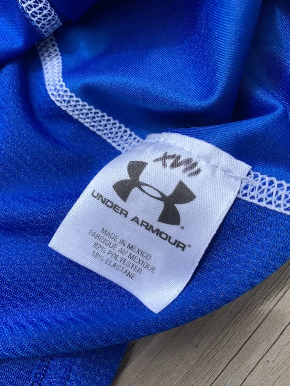 Under Armour Heat Gear Athletic T-Shirt Boys Large Fitted Blue White Geometric